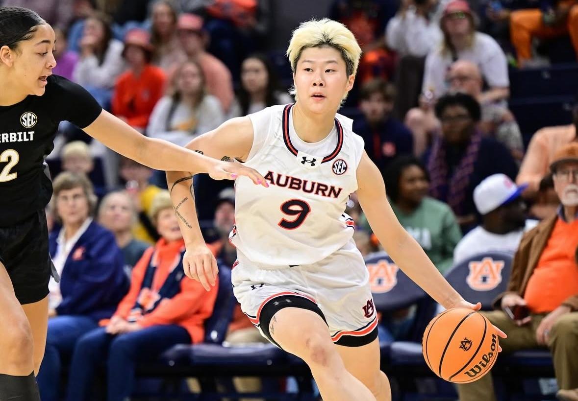 曼城后卫艾 曼城后卫艾